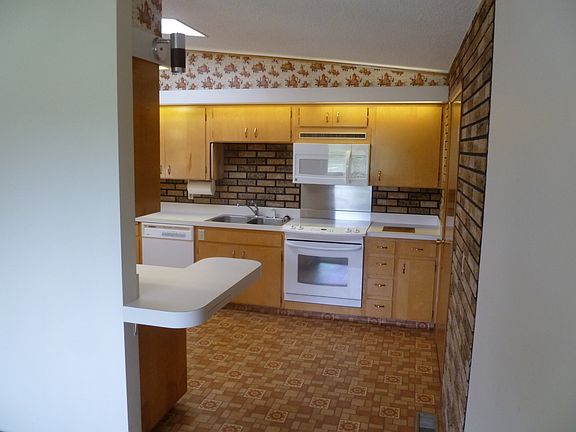 5th image of 8 N Quincy St