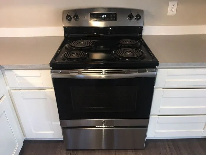 1395 Stardust St #4 — Photo 3
