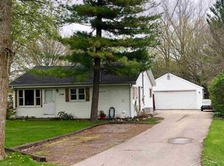 7168 McCliggott Rd, Saginaw, MI 48609