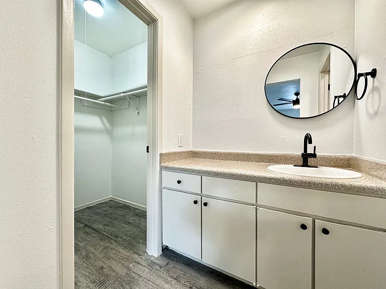 The Campus Edge Apartments — Photo 13
