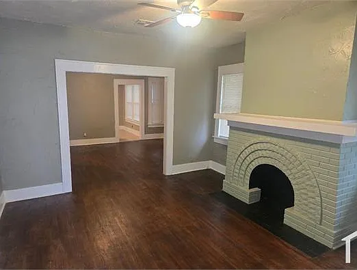 1610 College Ave — Photo 6