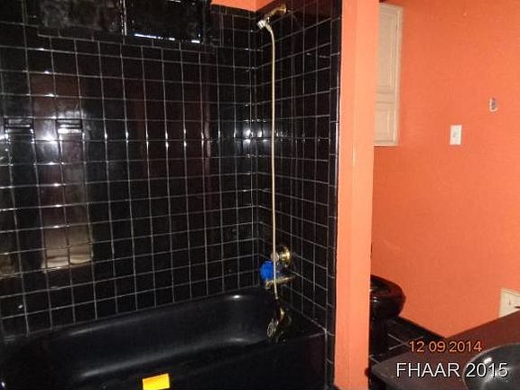 4th image of 1305 Windsor Cir