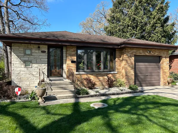 7917 W Leonora Ln, Elmwood Park, IL 60707