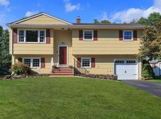 52 Stonewyck Dr, Hillsborough, NJ