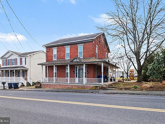 3rd image of 153 E Main St