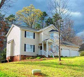 1st image of 302 Oleander Ln