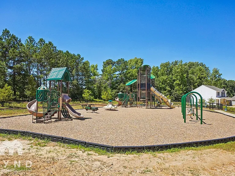 282 Royal Meadow Dr — Photo 32