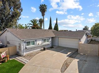 8590 Lake Bluffs Cir, Spring Valley, CA 91977