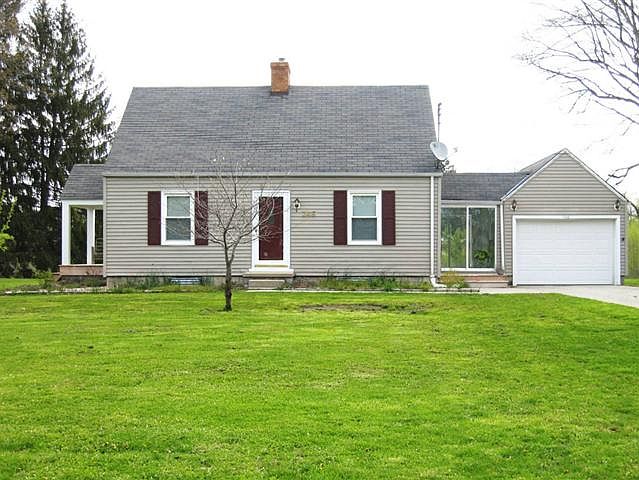 1st image of 346 Willow Dr