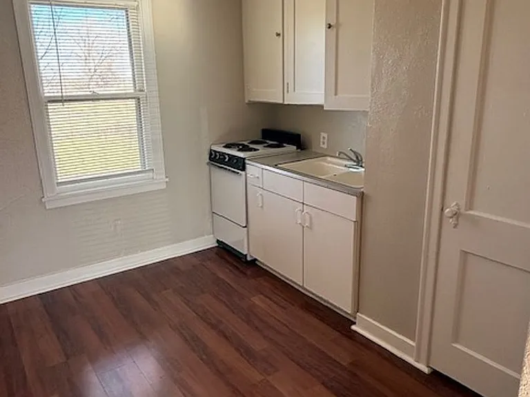 1401 Santa Fe Trl — Photo 2
