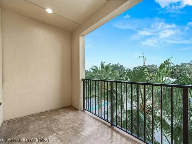 2351 Lakeview Dr #A — Photo 6