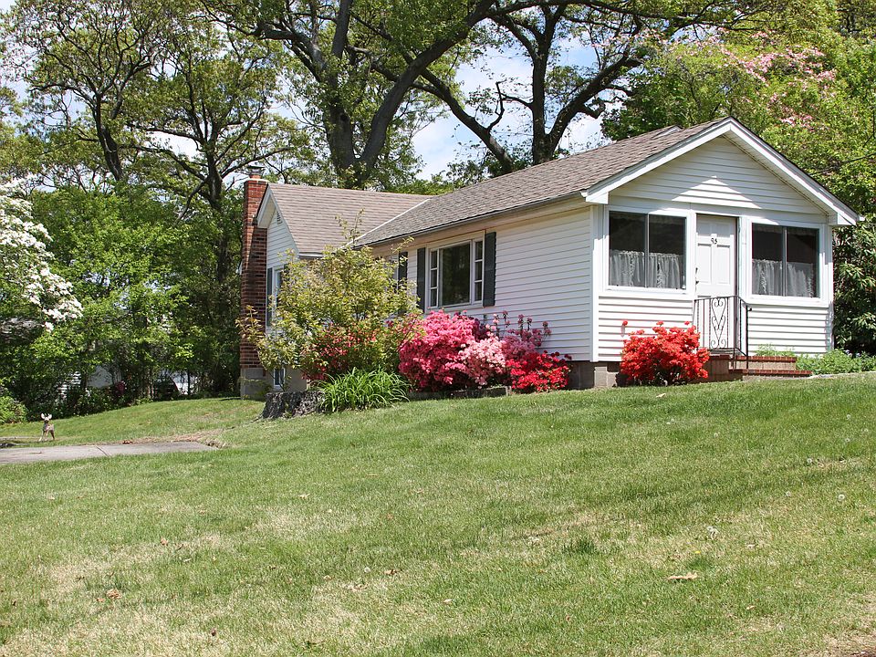 2nd image of 95 Cedar Dr