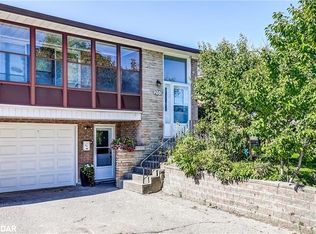 260 Apache Trl, Toronto, ON M2H 2W4