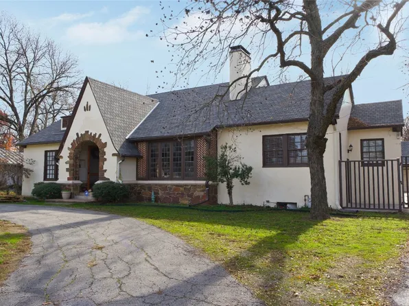 1314 E California St, Gainesville, TX 76240