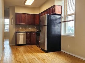 98 Maple St, Weehawken, NJ