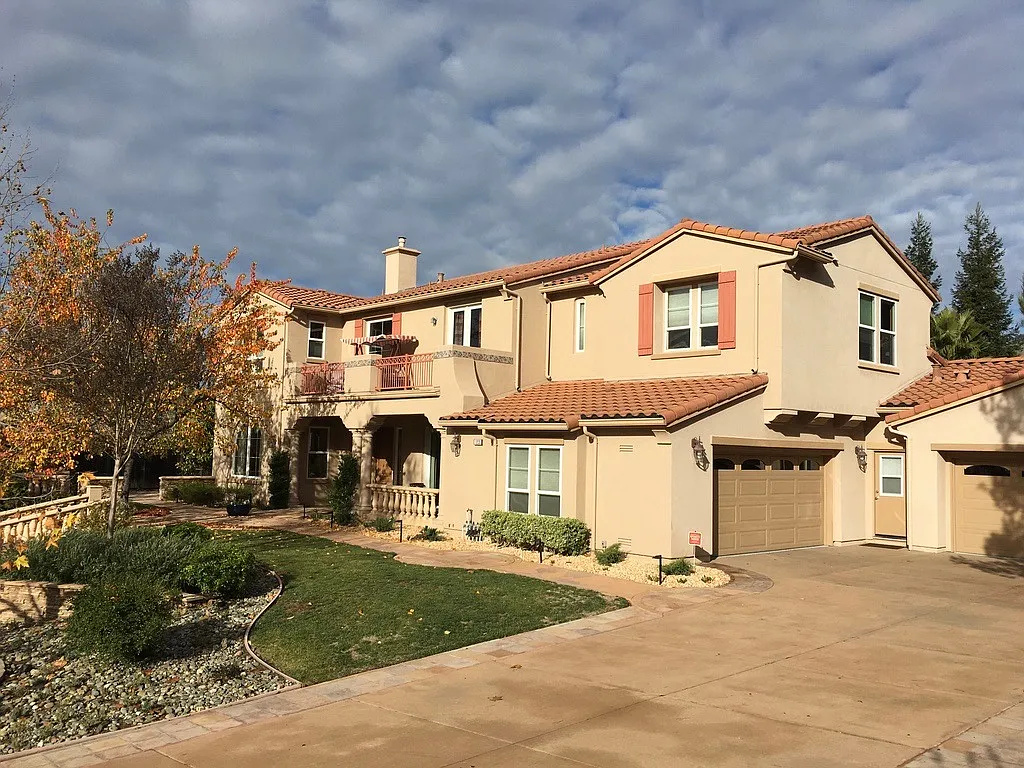 123 Pheasant Ct photo 1