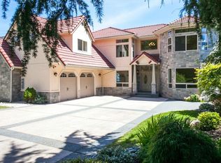 10810 NE Manitou Park Blvd, Bainbridge Island, WA 98110