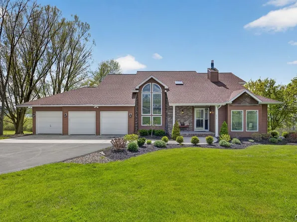 6313 E Lake Rd, Auburn, NY 13021