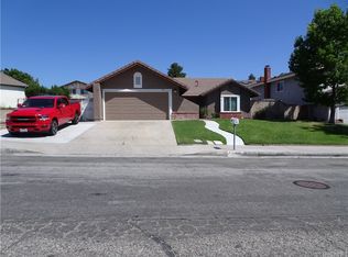 14819 Begonias Ln, Santa Clarita, CA 91387