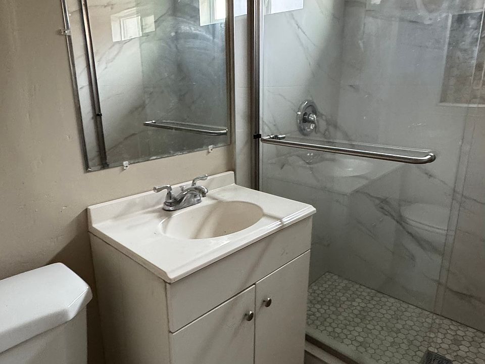 Newly remodeled Restroom