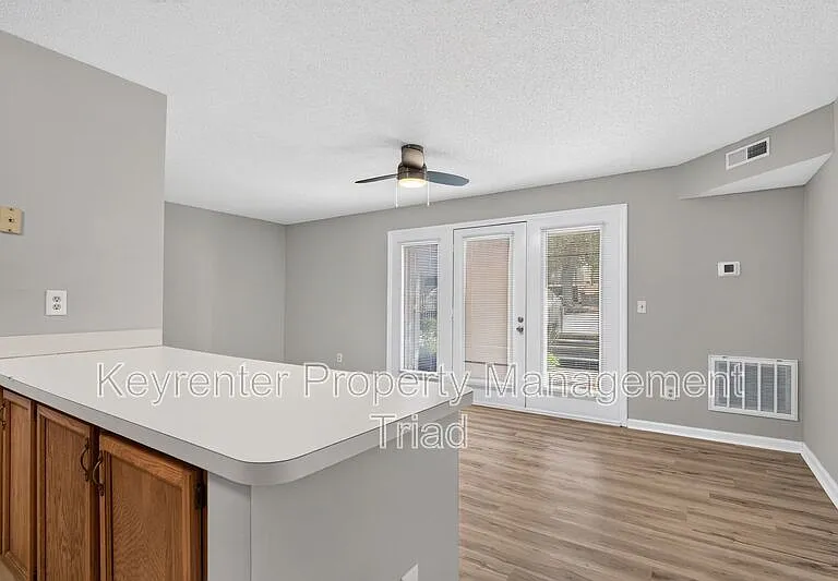 3701-7D Cotswold Ter — Photo 7
