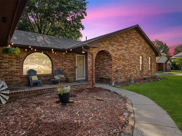 1925 Windstone Dr, Bartlesville, OK 74006