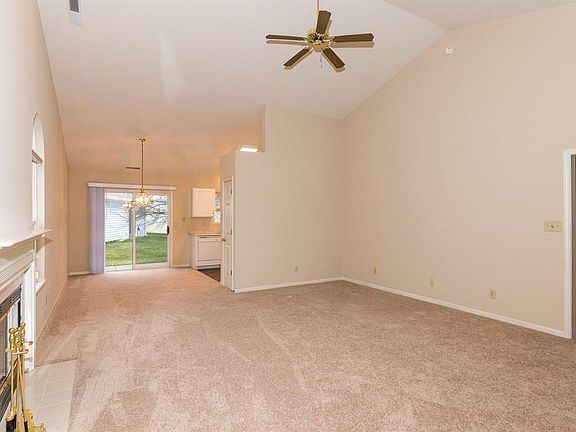 2nd image of 7365 Brackenwood Cir