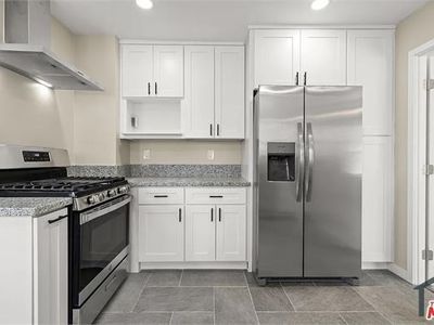 717 W 75th St, Los Angeles, CA, 90044