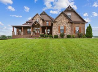 215 George Akins Rd, Westmoreland, TN 37186