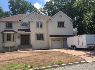 430 Union Hill Rd, Englishtown, NJ 07726