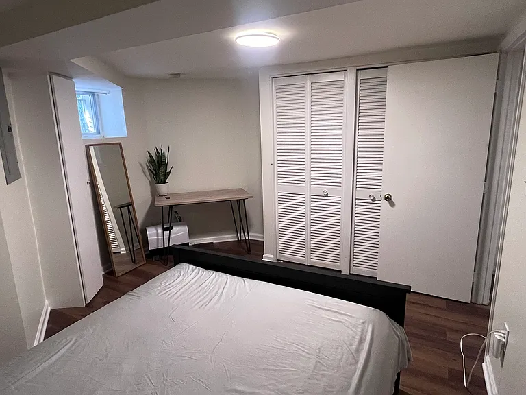 37 Randolph Pl NW #B — Photo 8