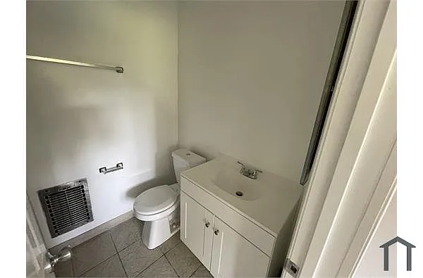 Building Photo - 3851 Coco Ave #22