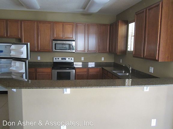 5th image of 2681 Villagio Blvd
