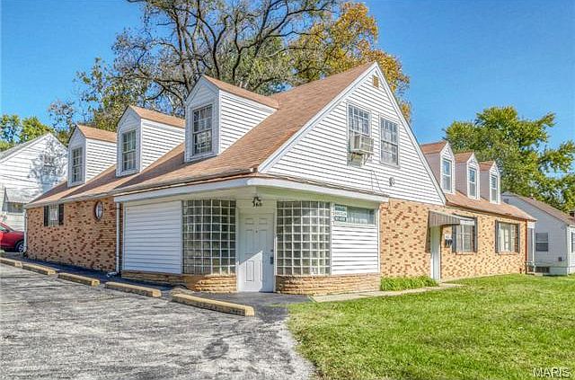 1st image of 621 Graf Ave