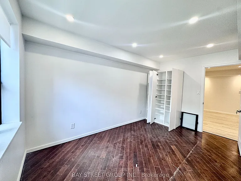 373 Eglinton Ave W #2 — Photo 6