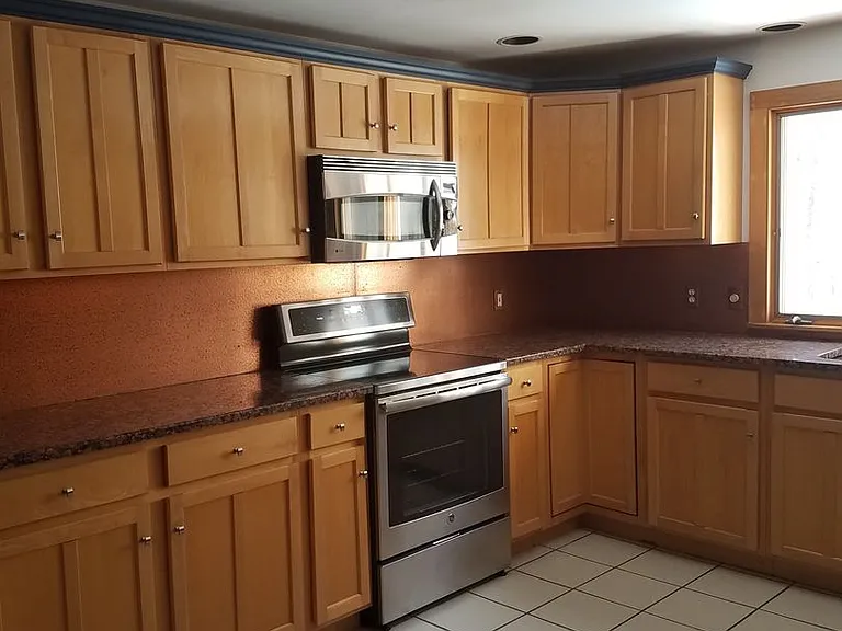 105 Jeremy Hill Rd — Photo 4