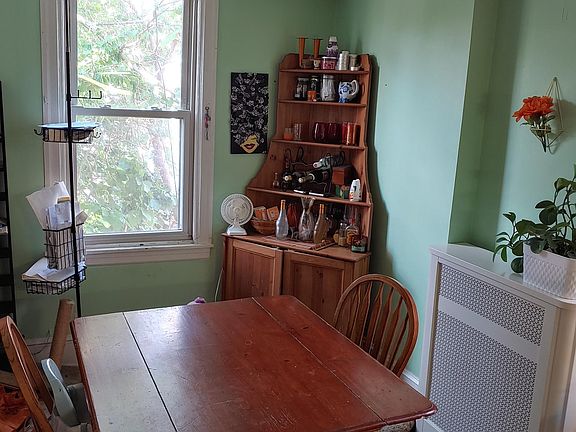 3rd image of 5131 Pine St Floor 2