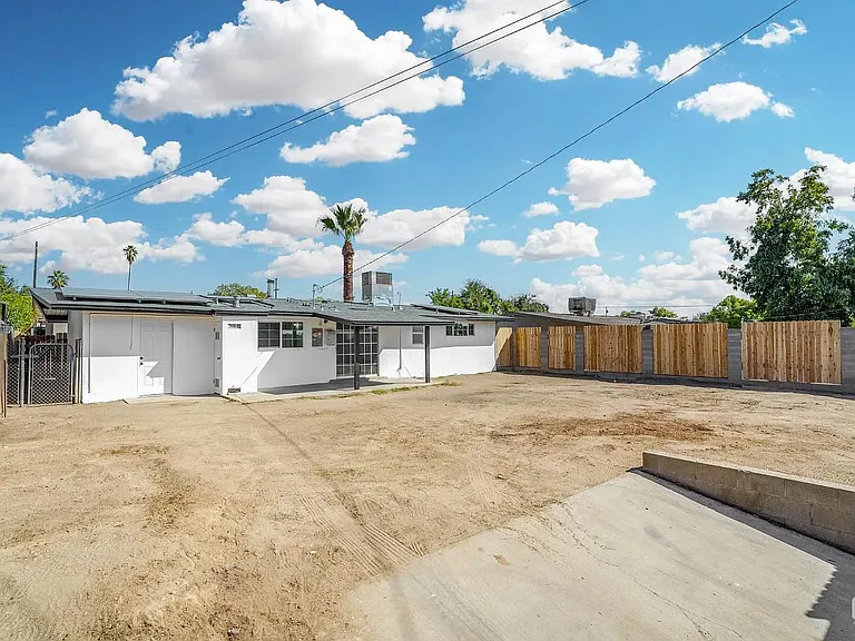 2904 Cornell St — Photo 24