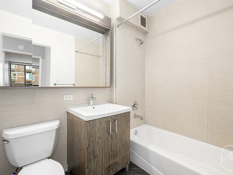 345 E 94th St #6D — Photo 7