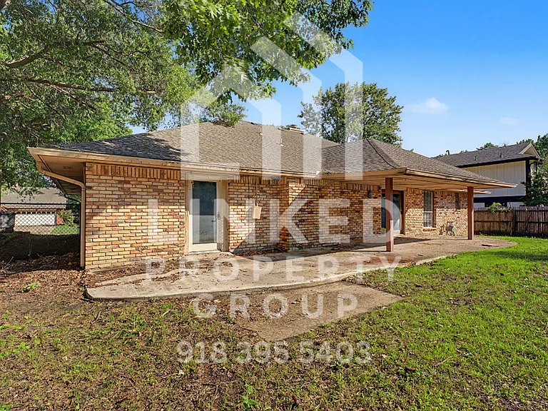 8120 S Louisville Ave — Photo 5
