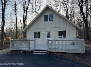 3106 Mohawk Trl, Tobyhanna, PA 18466