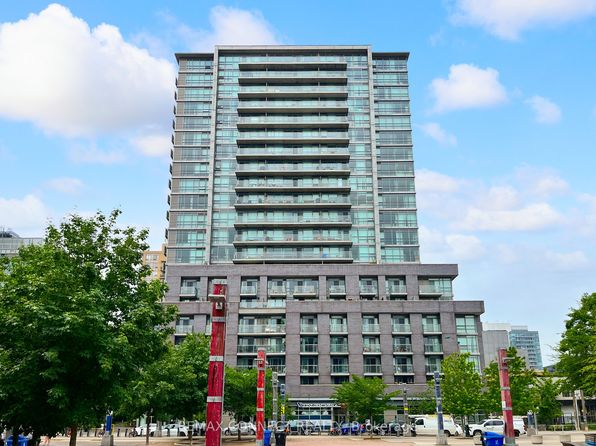 68 Abell St #923, Toronto, ON M6J 0B1