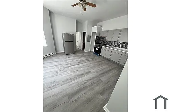 Building Photo - 800 N 63rd St #1