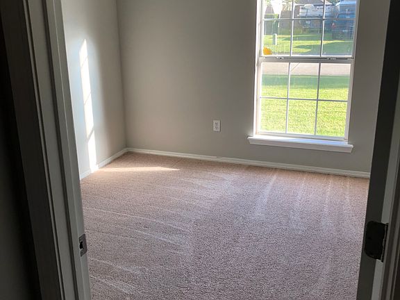 4th image of 15066 Sagewood St