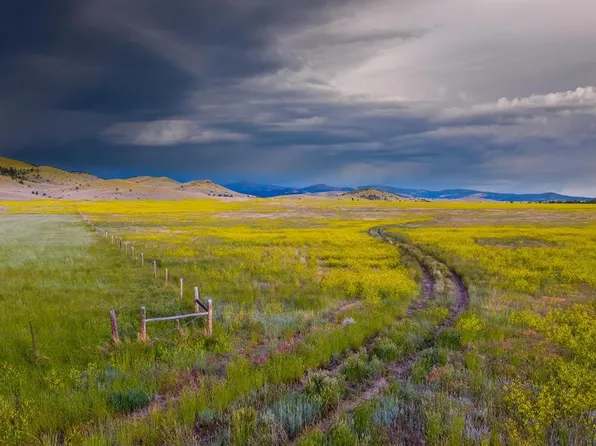 Nhn Barrett Ln, Helena, MT 59601