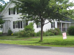 96 Cedar St, Belfast, ME 04915