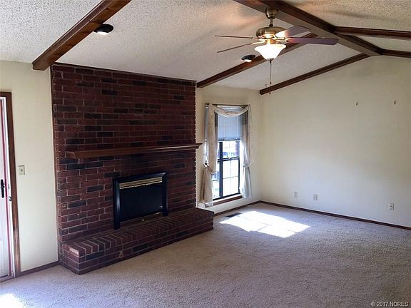 4th image of 1013 N Miller Dr