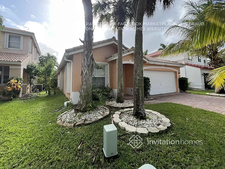 12162 NW 51st Ct — Photo 3
