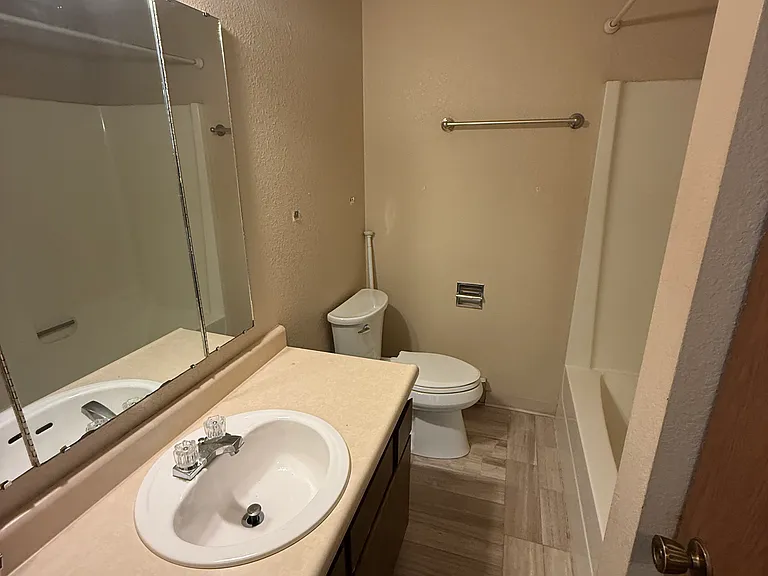 2280 S Salmon Ln — Photo 7