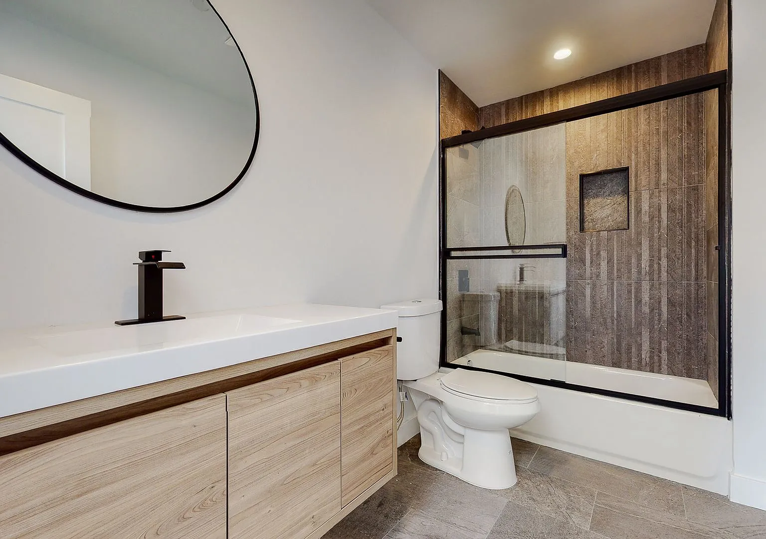 1435 Westmoreland Ave — Photo 4